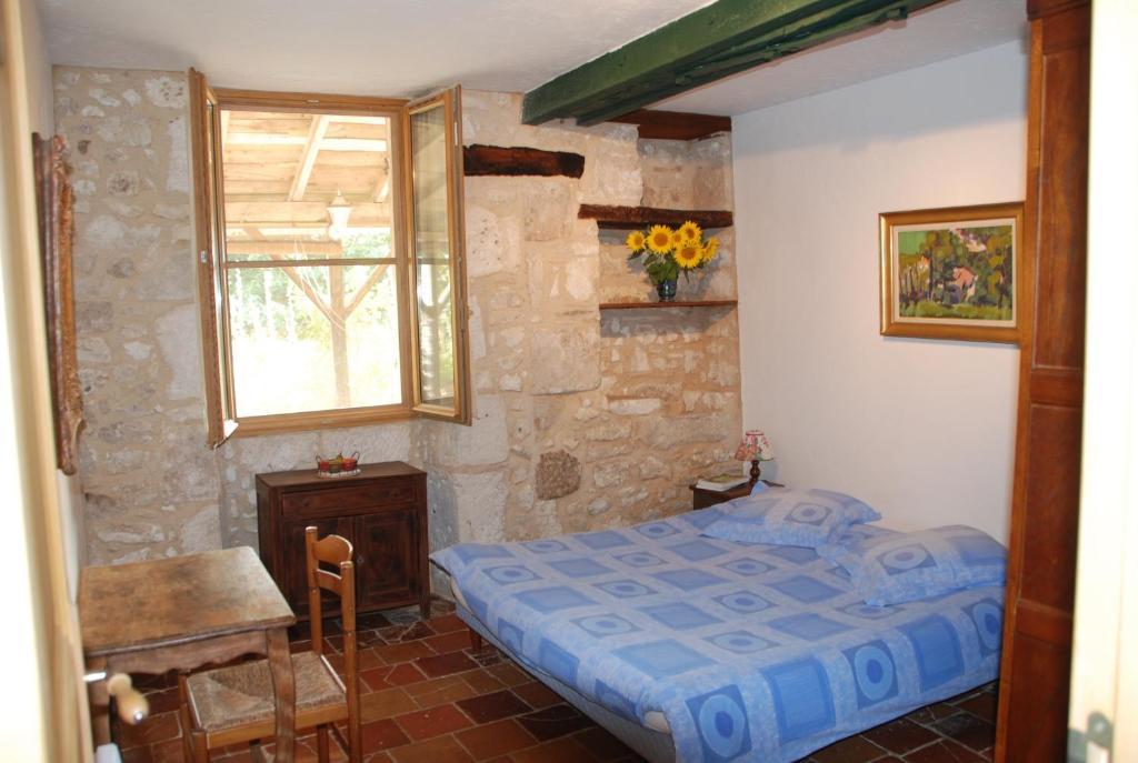 Chambres D'Hotes Le Chintre Queyssel Chambre photo