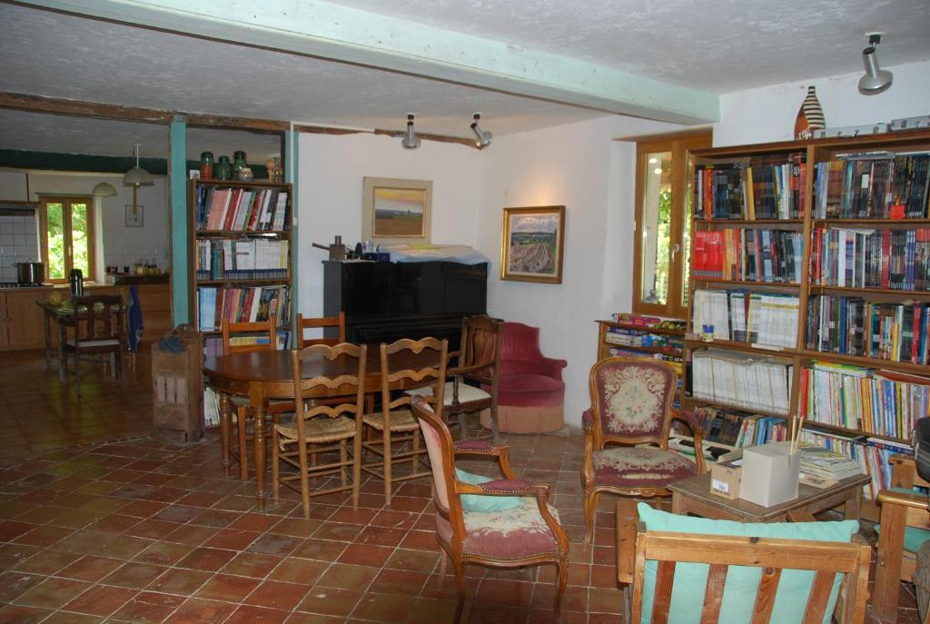 Chambres D'Hotes Le Chintre Queyssel Extérieur photo